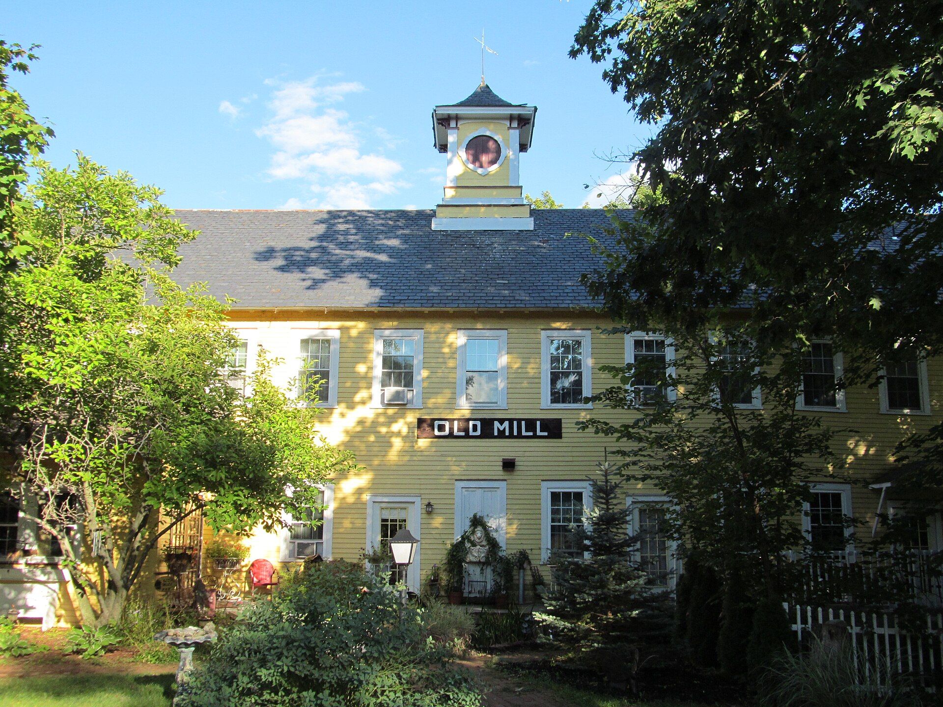Old Mill Site Historic District, Hatfield, Massachusetts