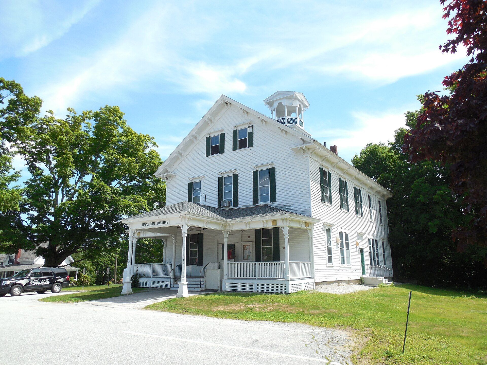 McCollom Building, Mont Vernon, New Hampshire